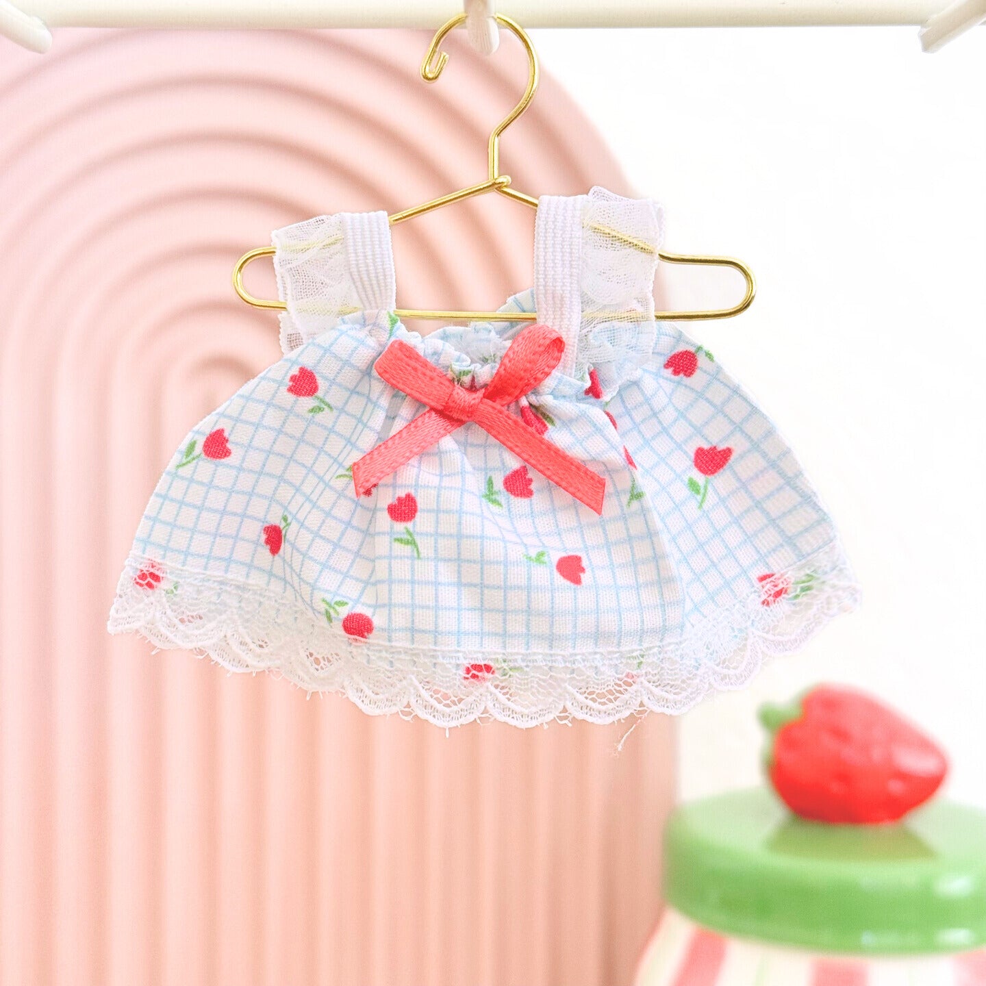 Patterned Mini Dress w Small Ribbon